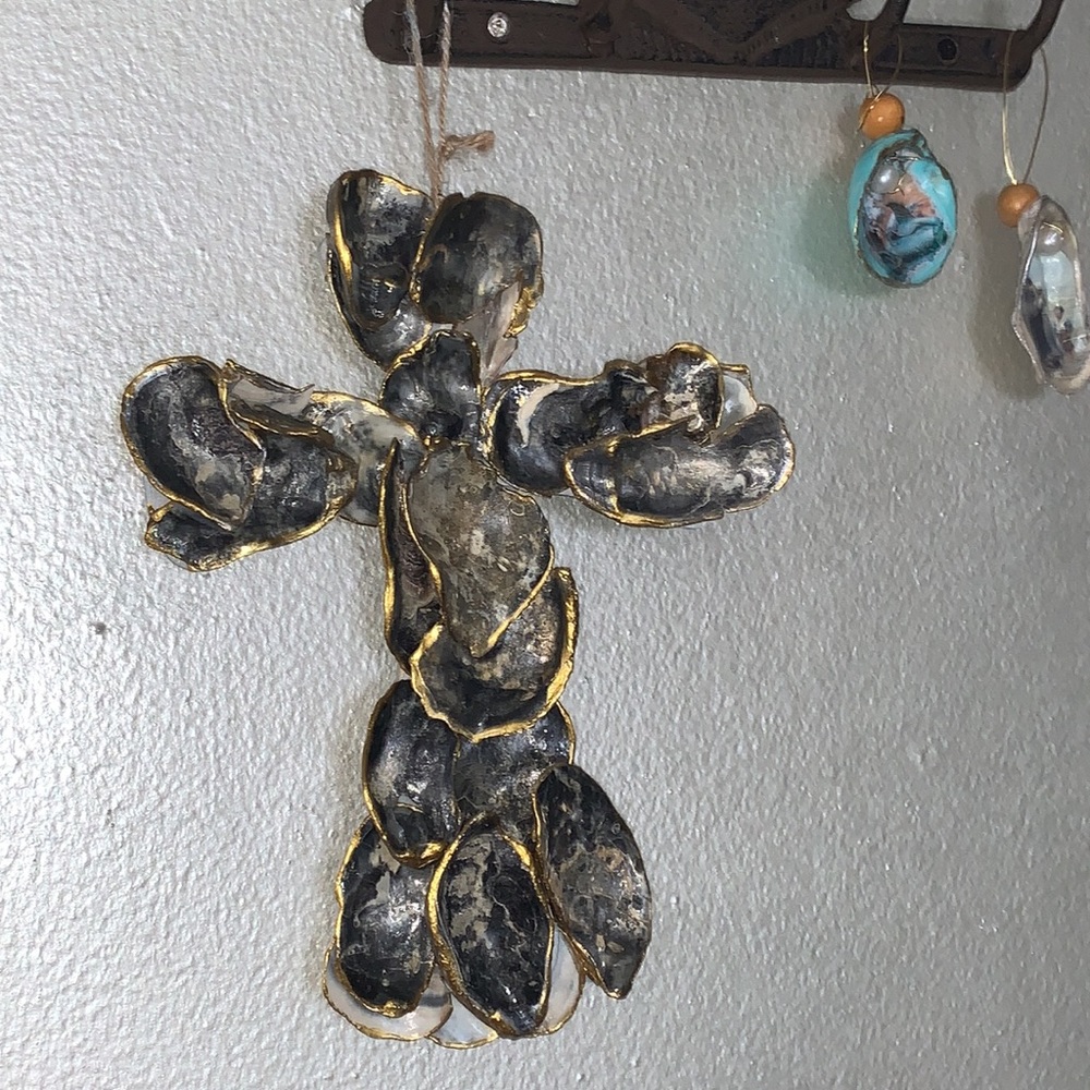 Handmade Shell Cross - Picture 8 of 17